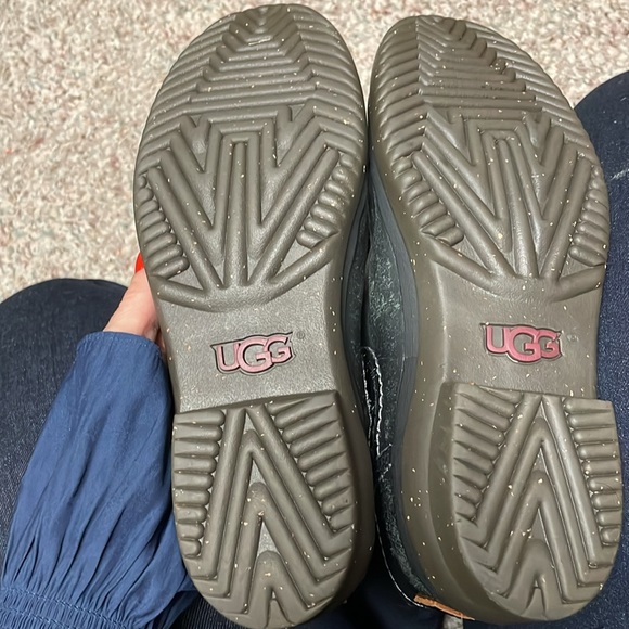 Ugg leather fleece lined waterproof high boots - Picture 10 of 10